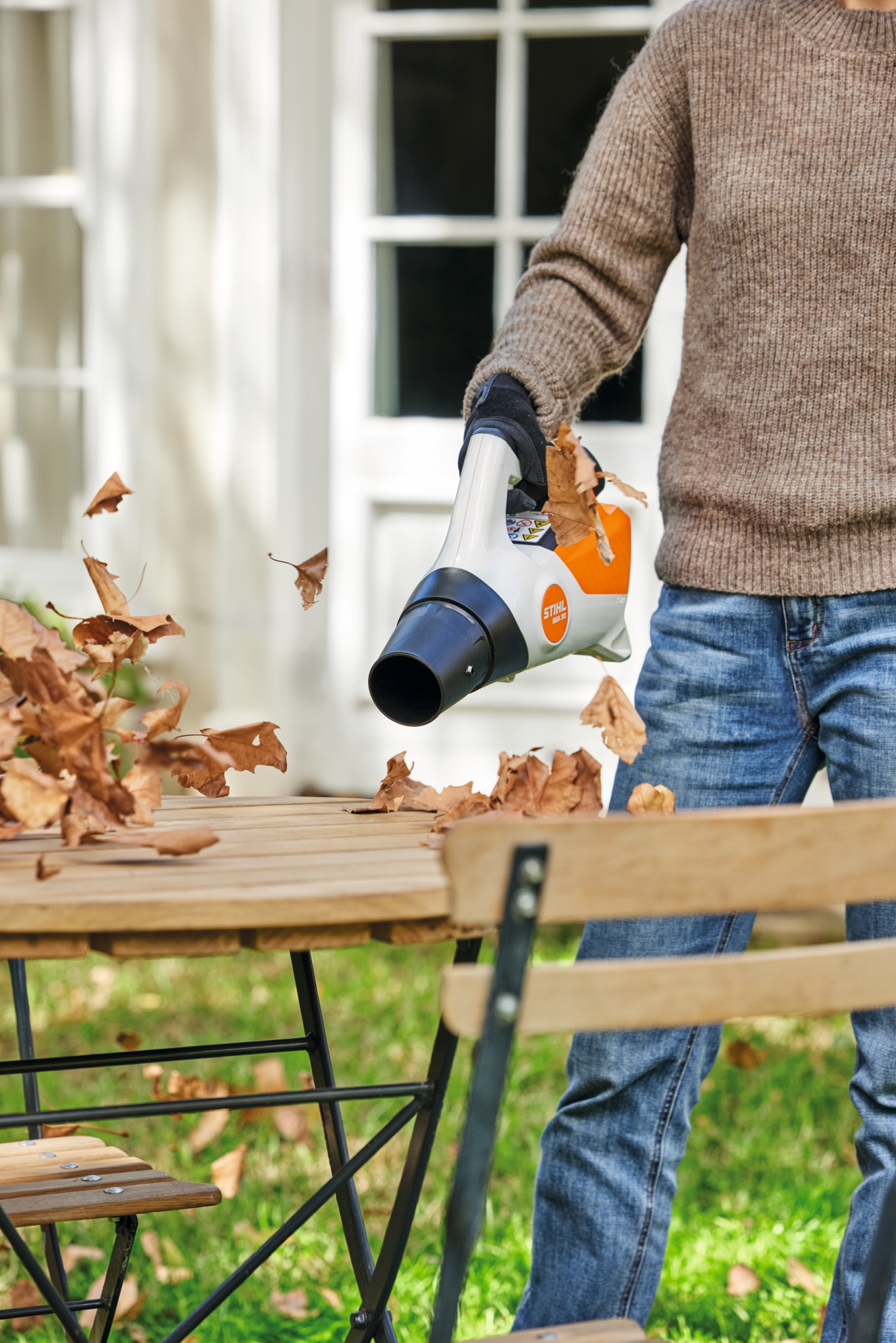 STIHL Laubbläser BGA 30 ohne Akku und Ladegerät