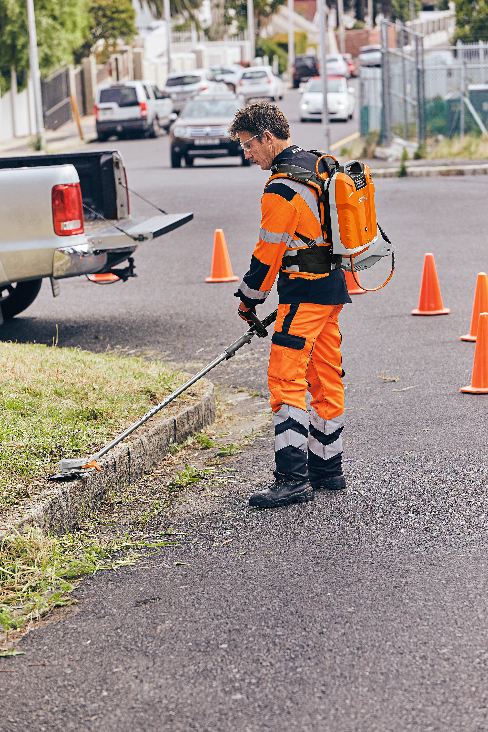 STIHL Akku-Kombimotor KMA 130 R - AP System, ohne Akku und Ladegerät