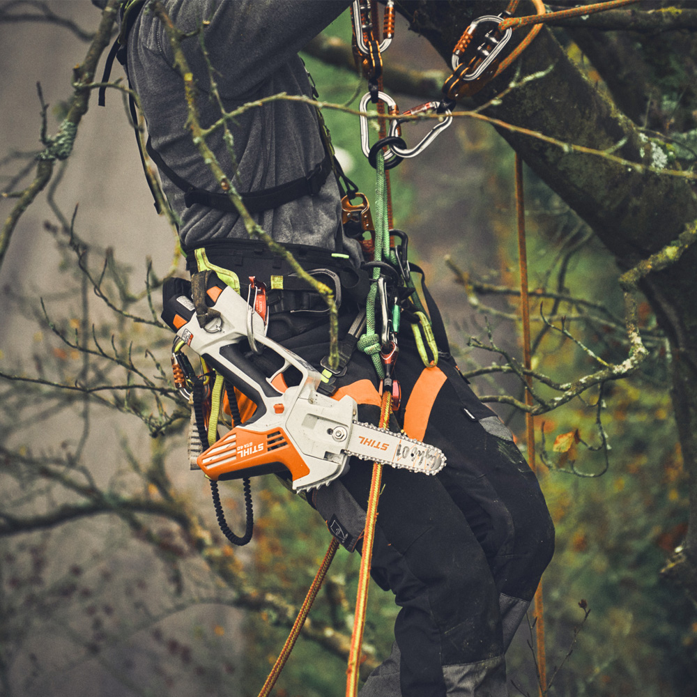 STIHL Akku-Gehölzschneider GTA 40, Set mit 2 x AS 2 und AL 5-2 und Koffer STIHL Akku-Gehölzschneider GTA 40, Set mit 2 x AS 2 und AL 5-2 und Koffer